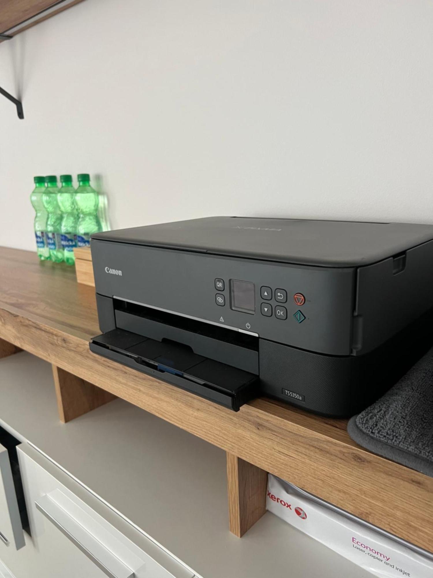Skau Piano Family & Business Apartment Free Parking Bratislava Exteriör bild
